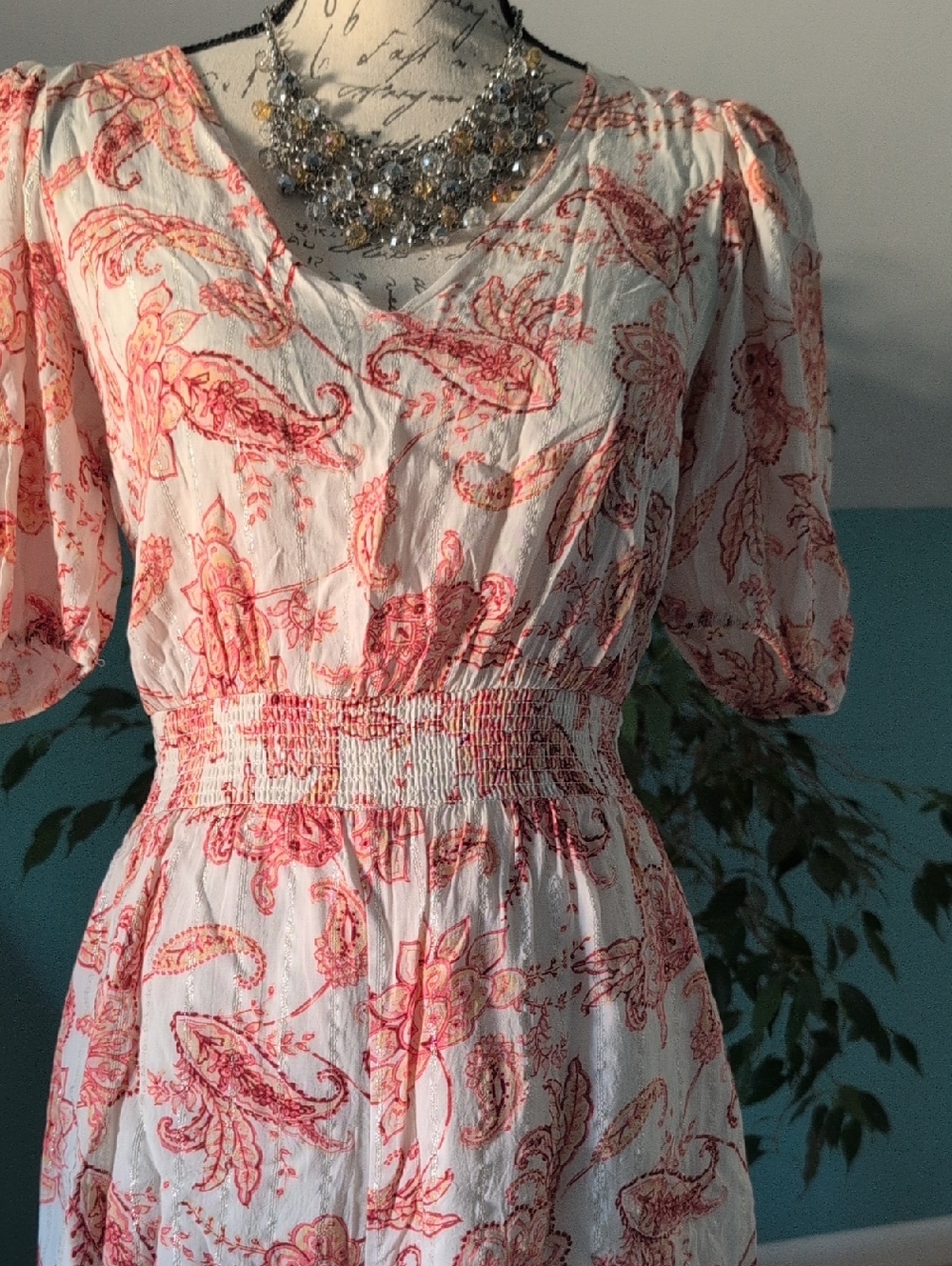 Express White-Light Cream Romper with Coral Pink Floral Print🪷 - Picture 12 of 12